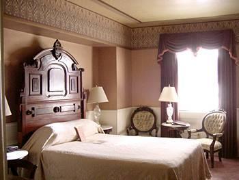 Hotel The Strater 3*